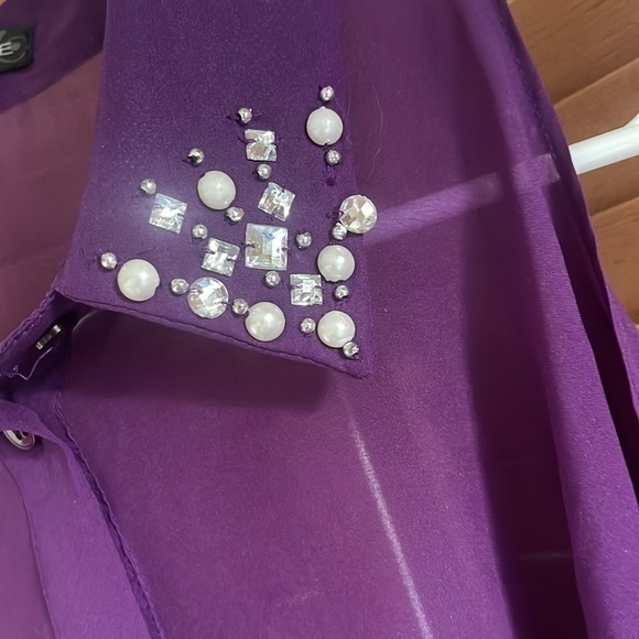 Rampage. Purple blouse. Size medium - Picture 4 of 9